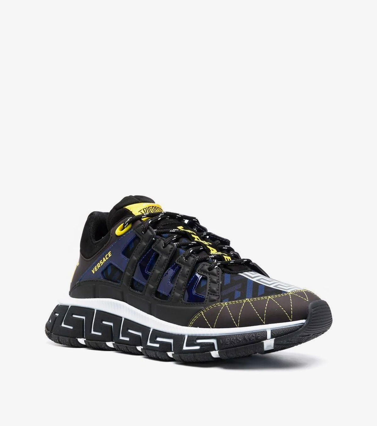 Trigreca panelled cut-out