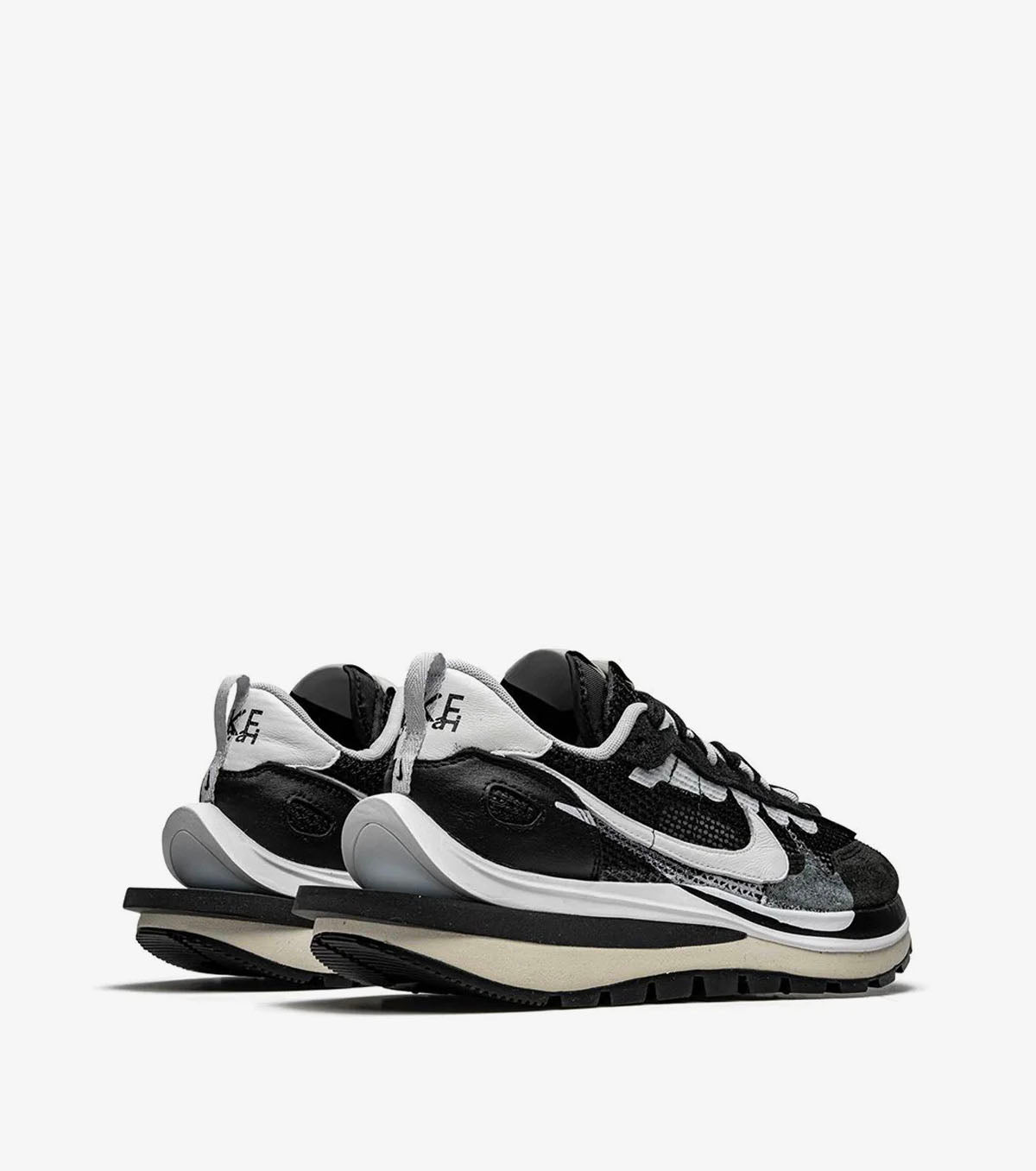 VaporWaffle “Sacai - Black White”