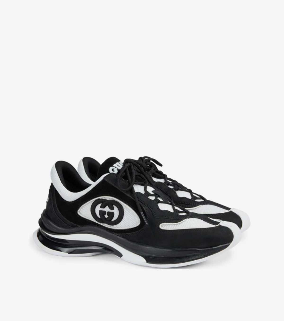 Run panelled sneakers