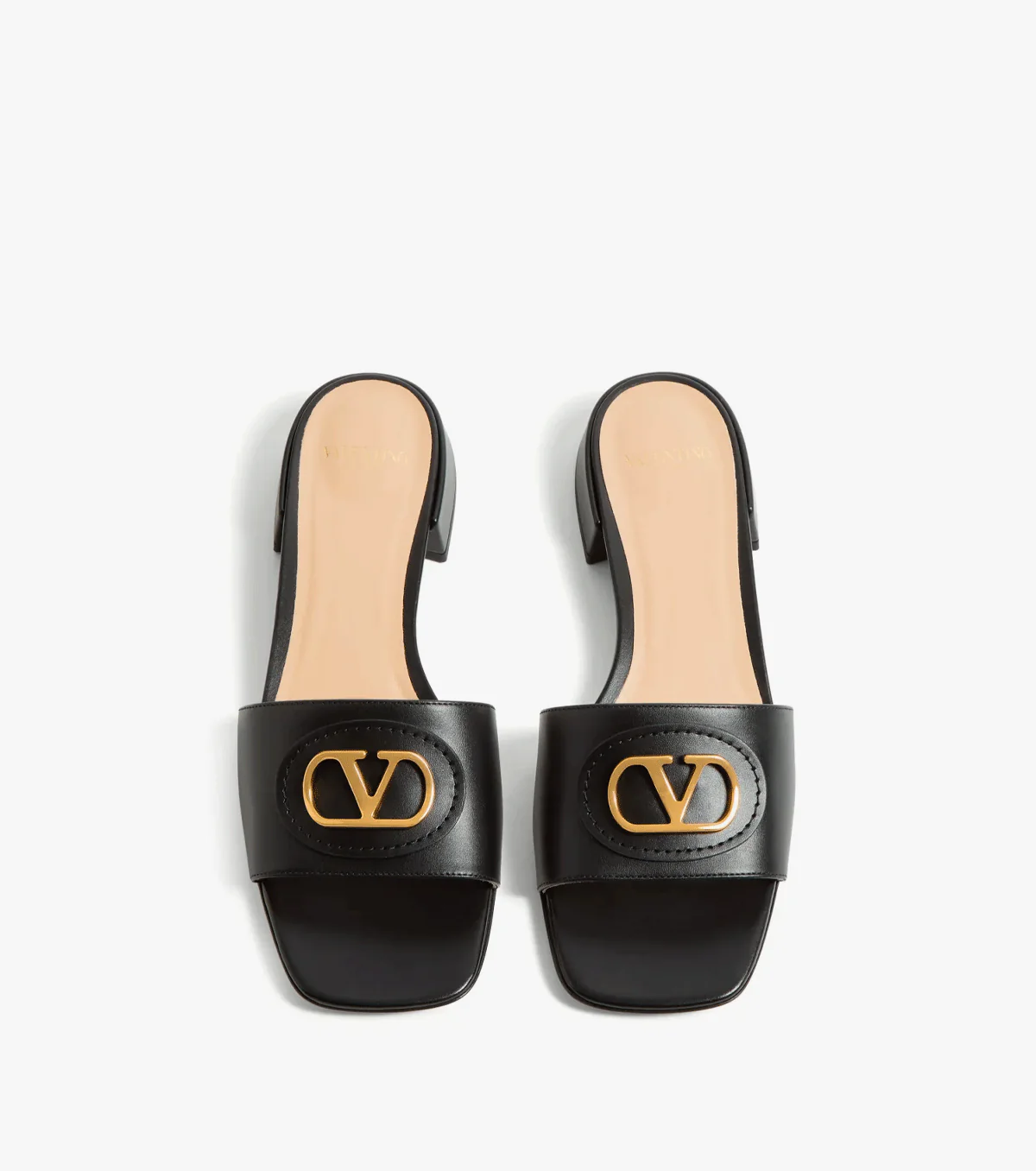 VLogo sandals
