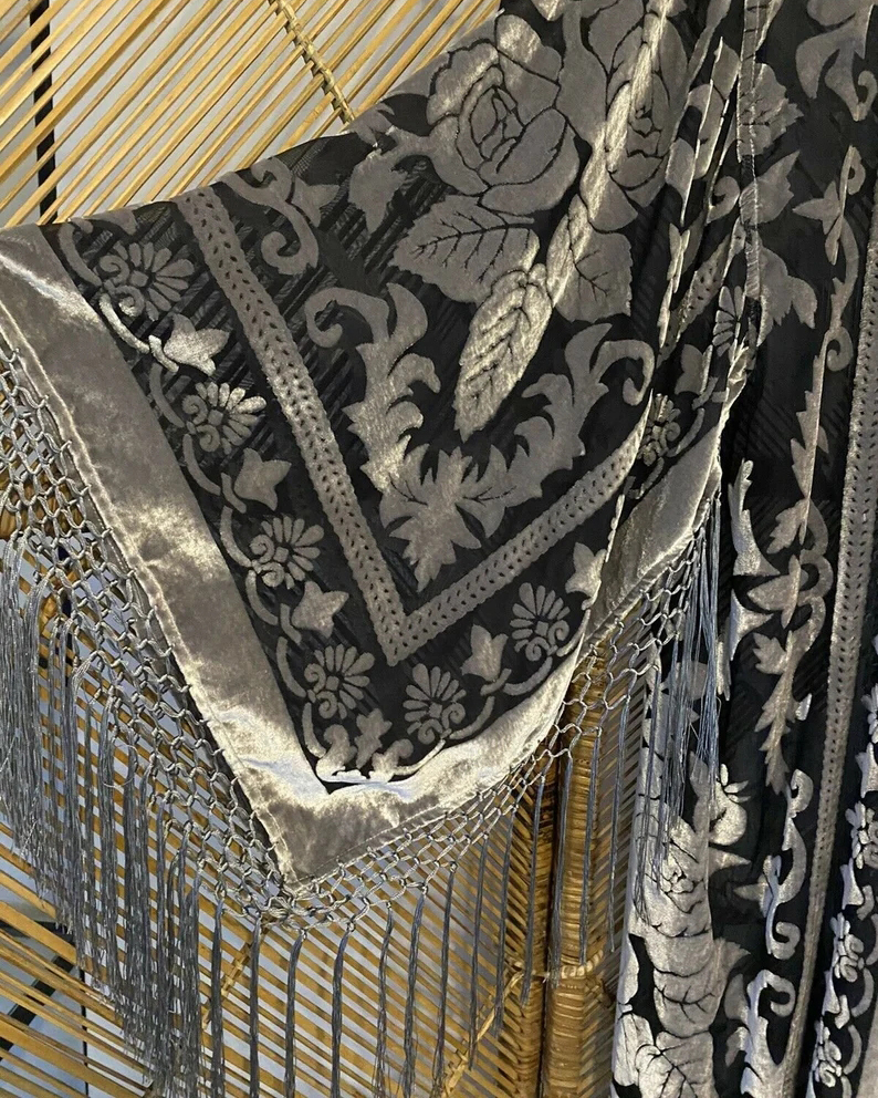 Mid-Length Kimono Fringed Velvet Cardigan Jacket