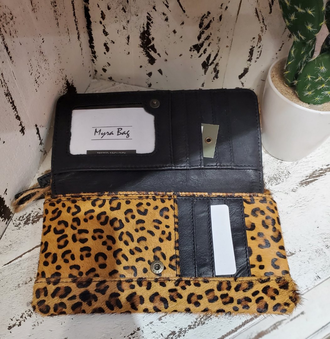 Wonder Leopard Hairon Wallet