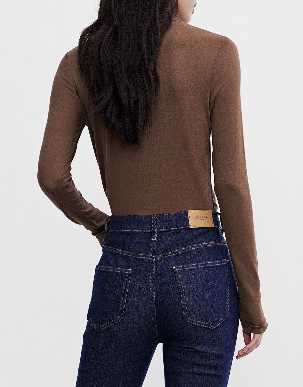 Minimalistic Solid Turtle Neck Fitted Top