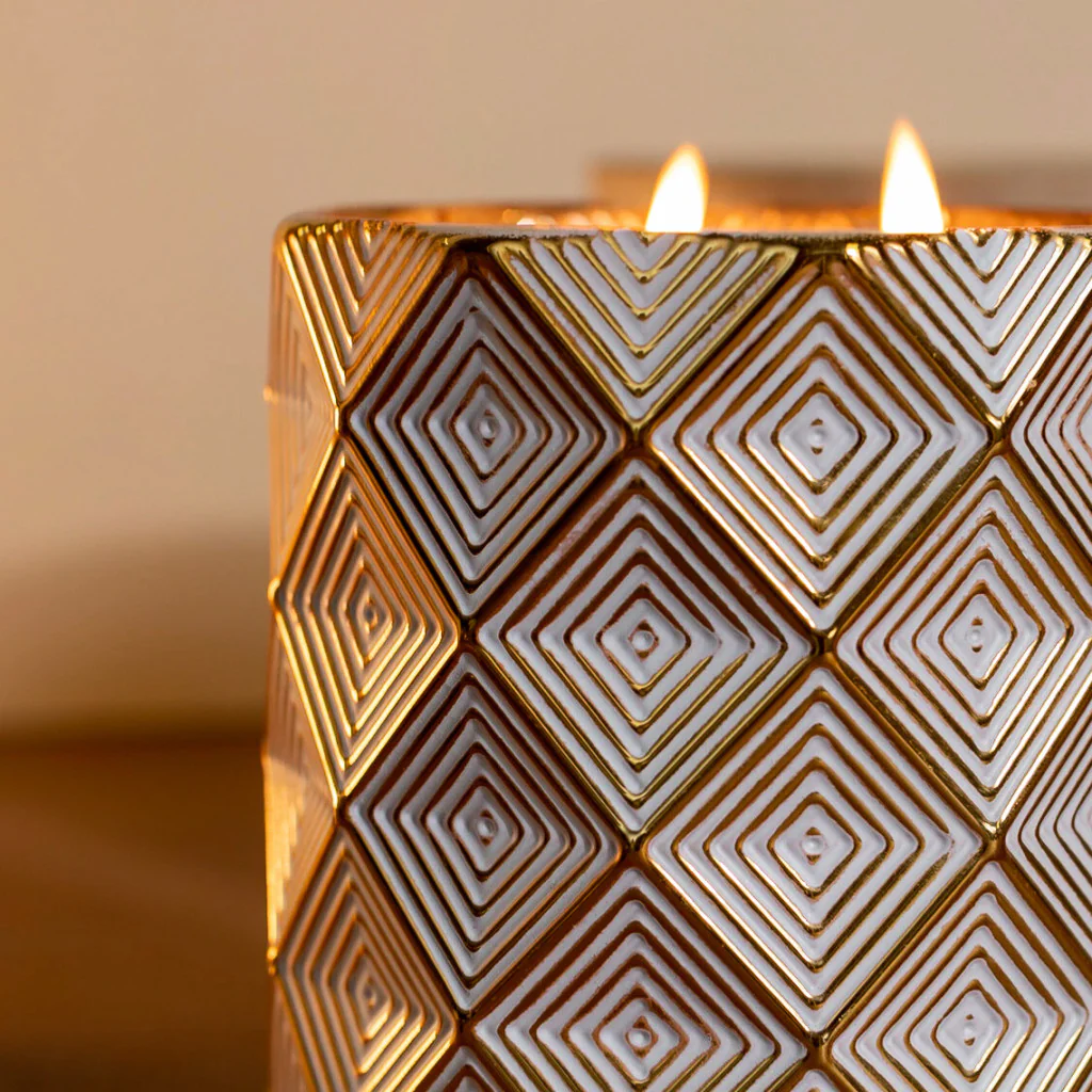Red Currant Holiday Decorative Candle