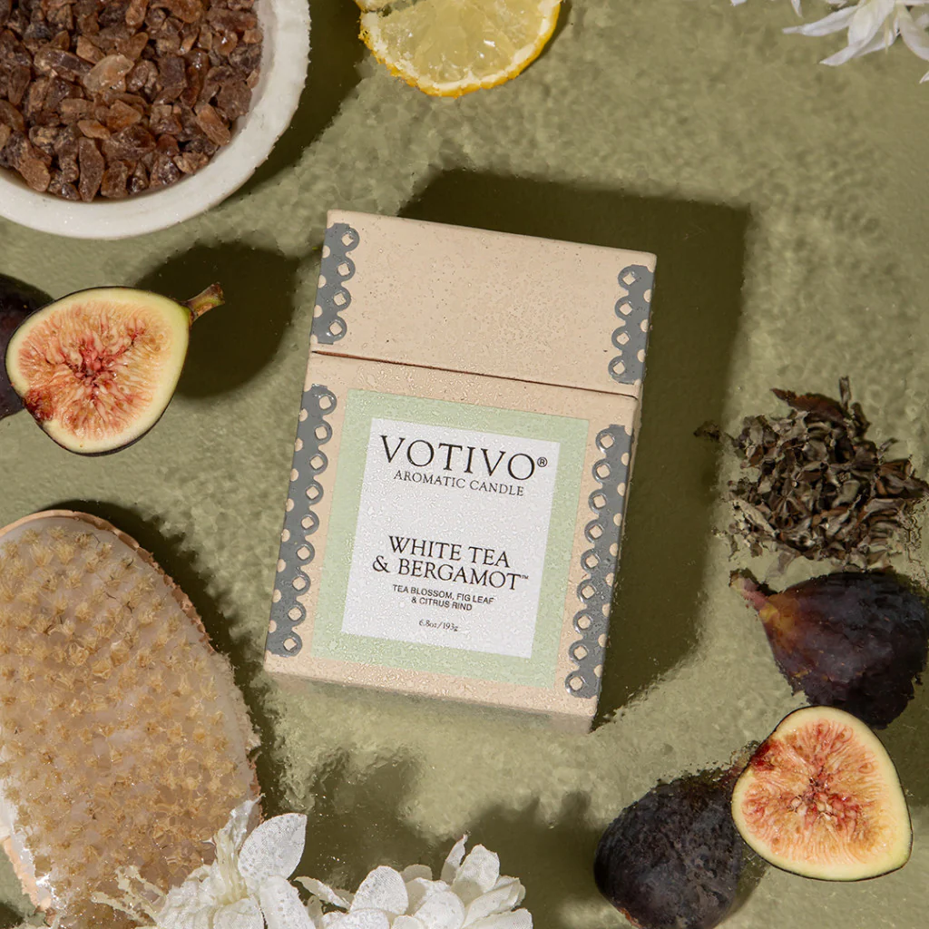 White Tea & Bergamot 6.8 oz Aromatic Candle