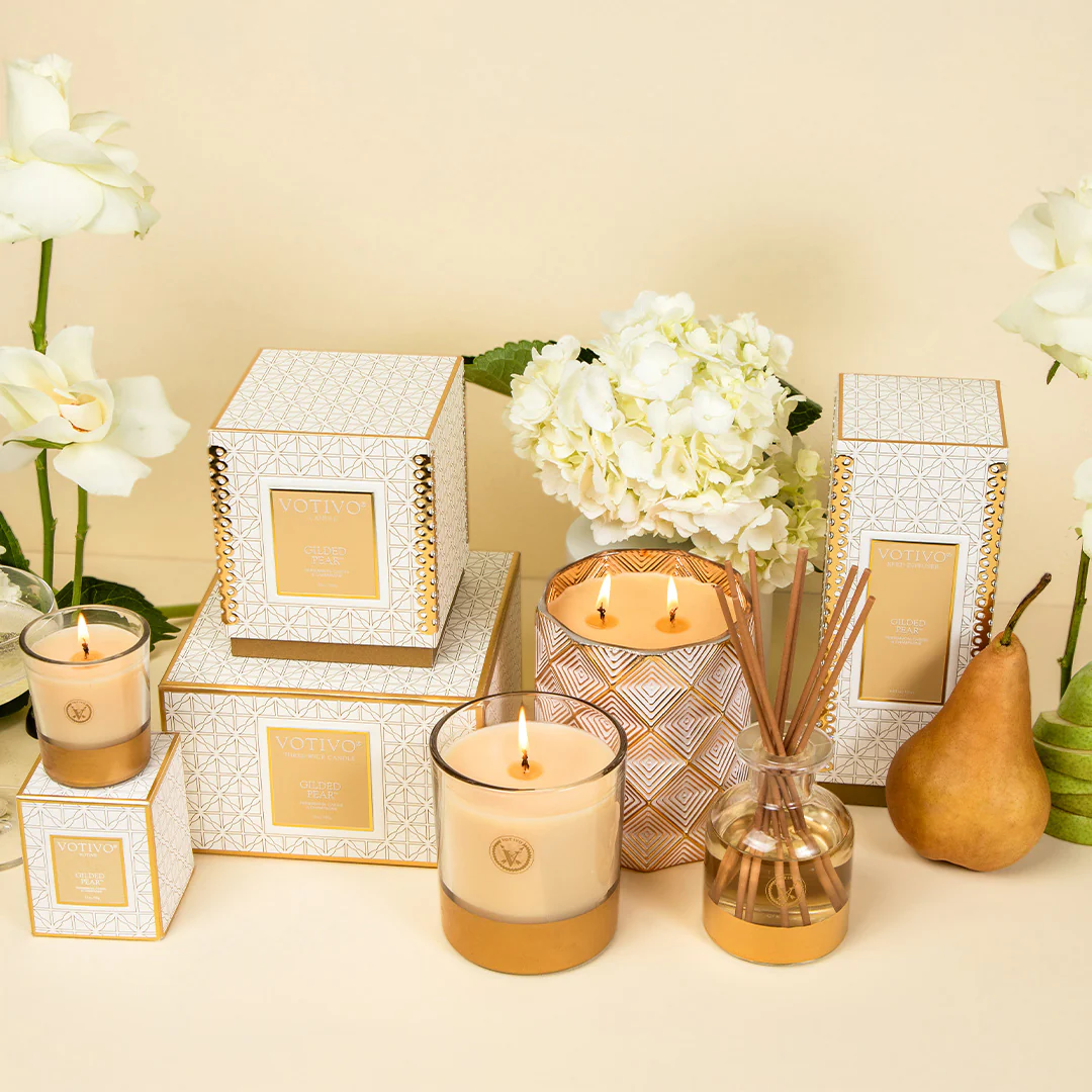 Gilded Pear 10 oz. Holiday Candle