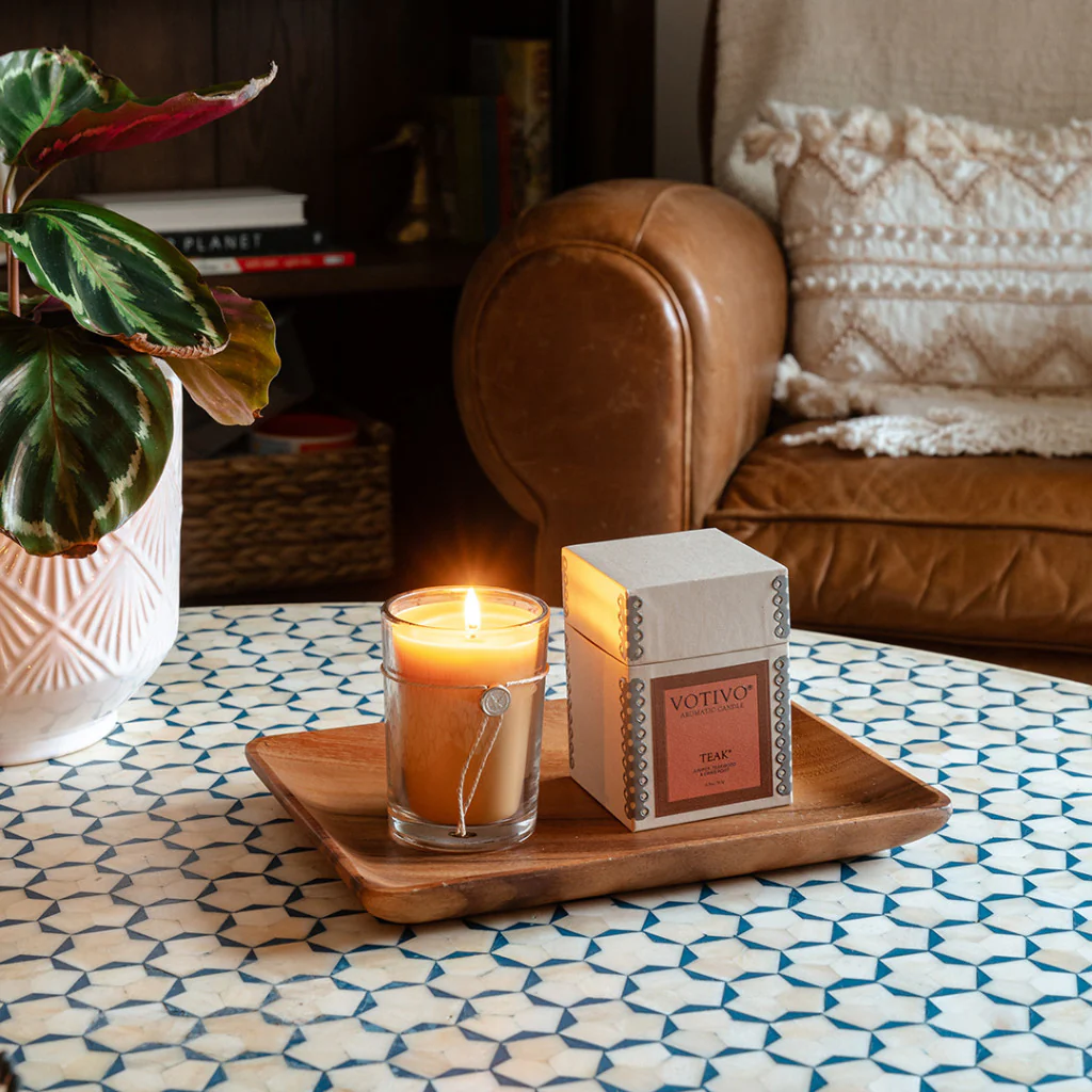 Teak 6.8 oz. Aromatic Candle