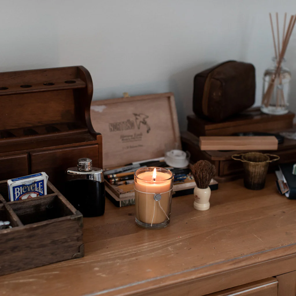 Teak 6.8 oz. Aromatic Candle