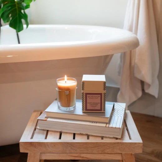 Saint Germain Lavender 6.8 oz. Aromatic Candle