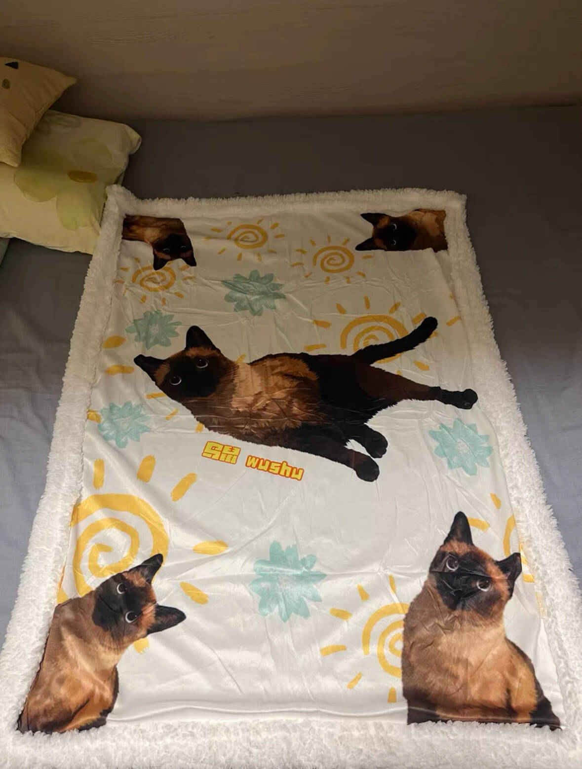 Custom pet blanket