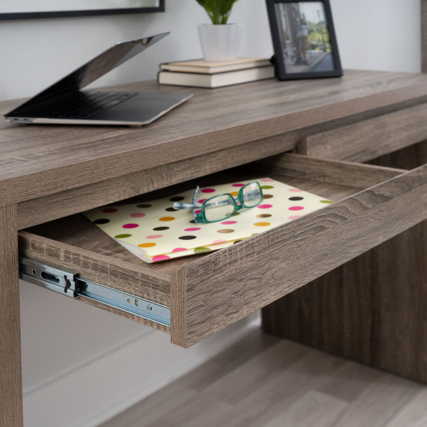 Bream Gray Modern Desk with Drawers