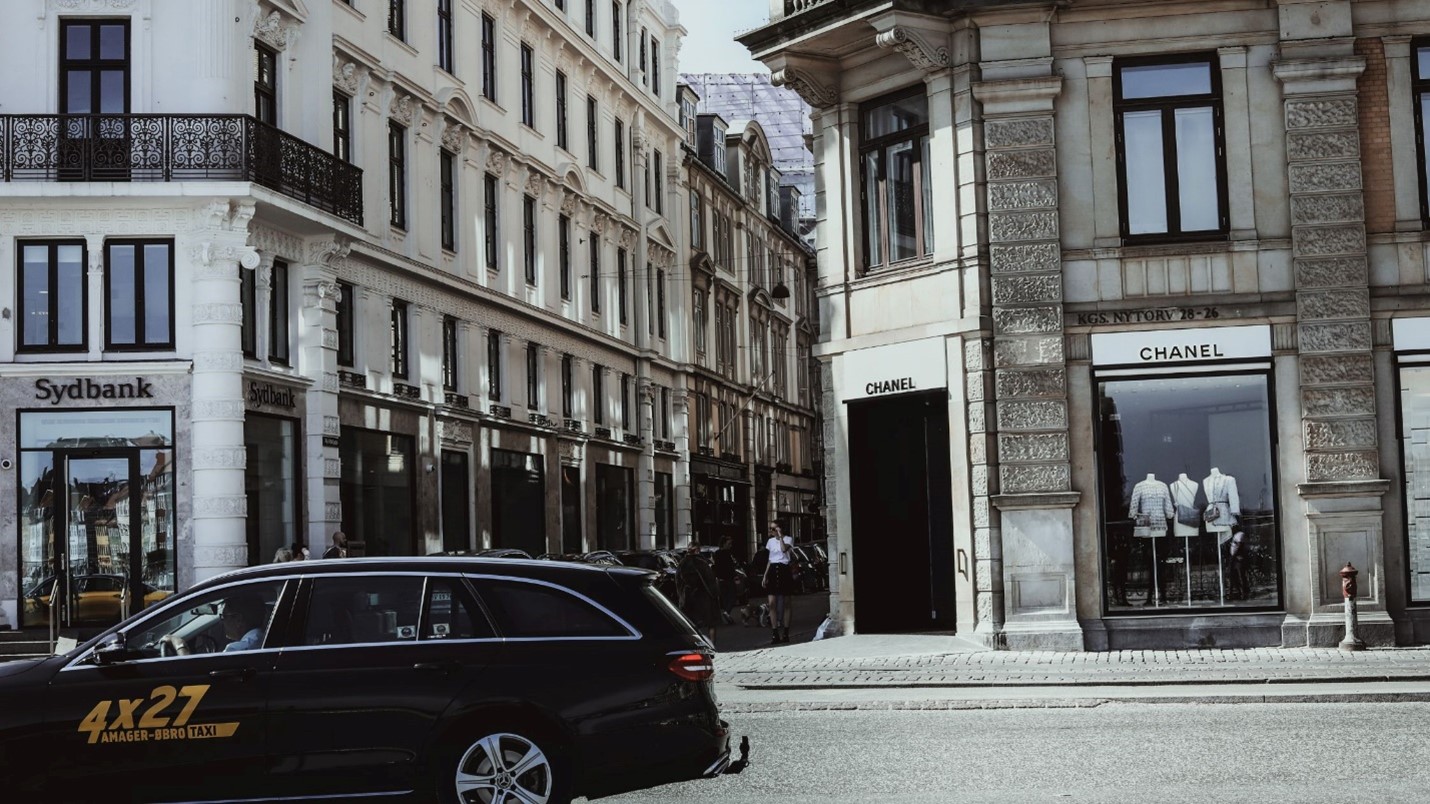 Road side view of Chanel outlet