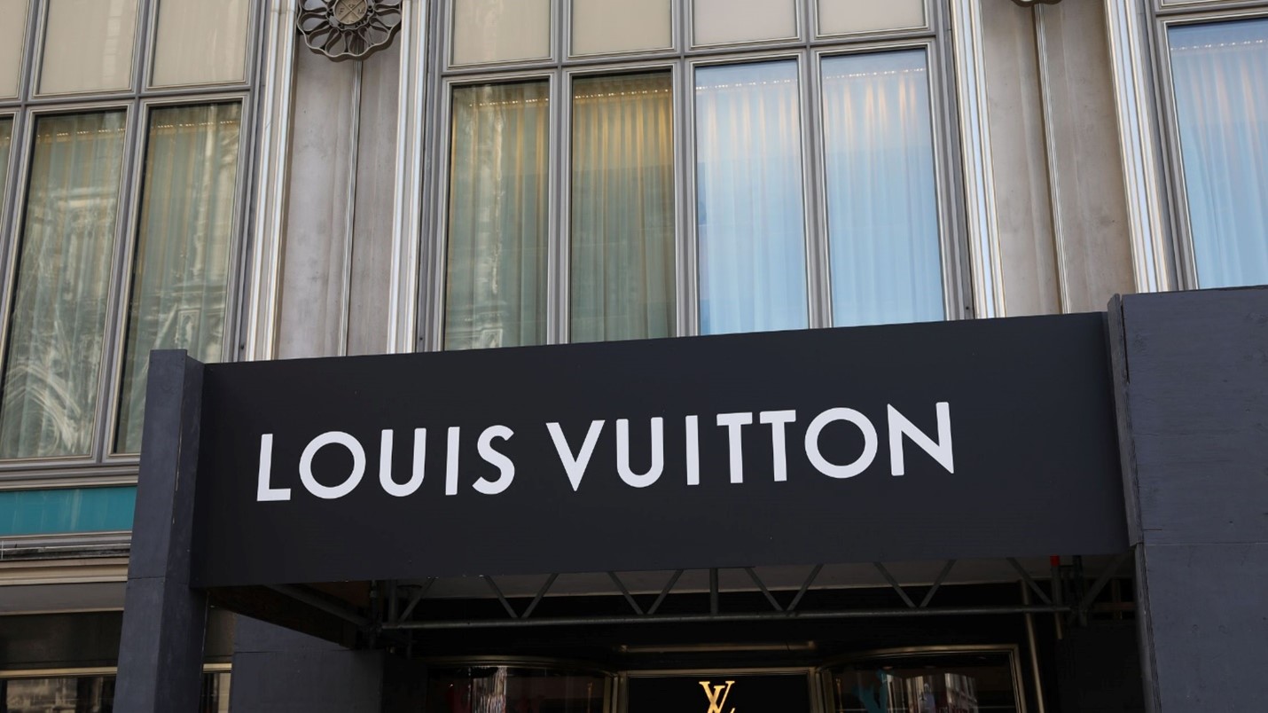 Close up view of Louis Vuitton outlet