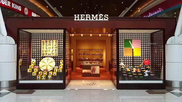 Hermes Outlet view in shopping mall