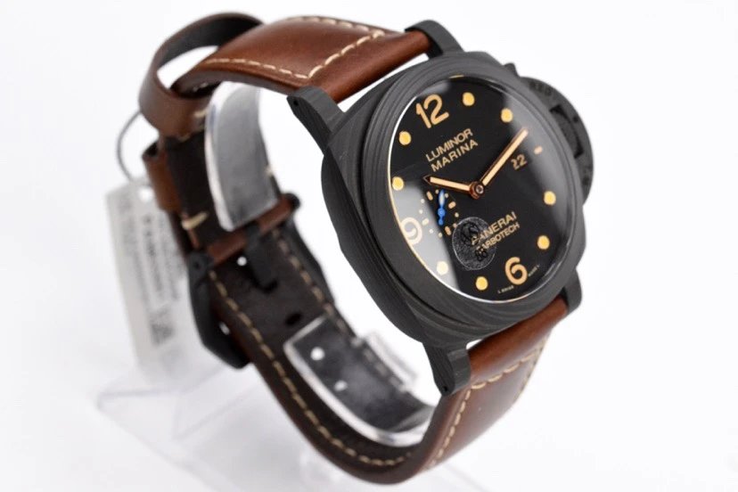 Luminor 1950 44 3 Days Automatic 'Carbotech' Titanium and Carbon Case with black dial and Brown strap (44mm)