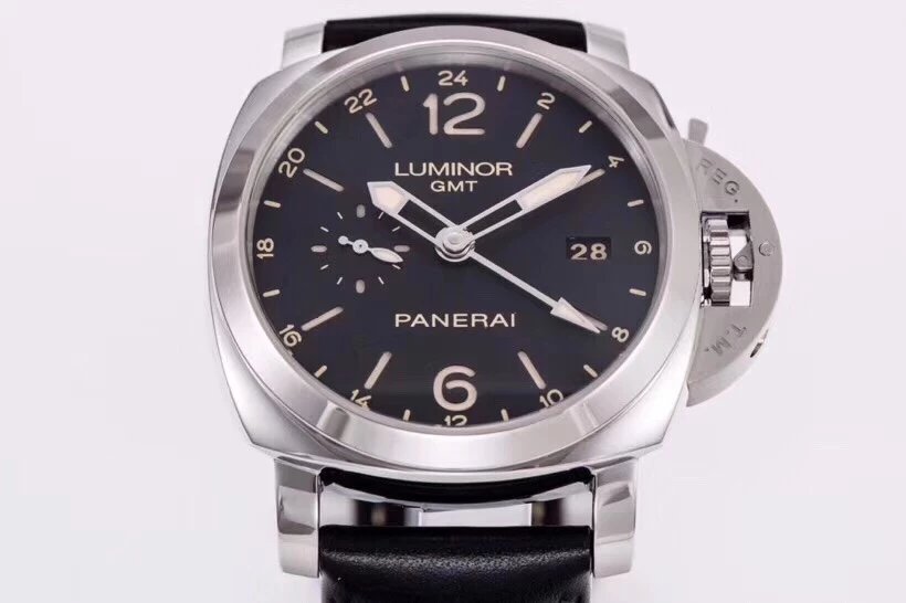 Luminor 1950 3 Days GMT 24h Automatic Acciaio Stainless Steel Case with Black Dial and Black Strap (44mm)