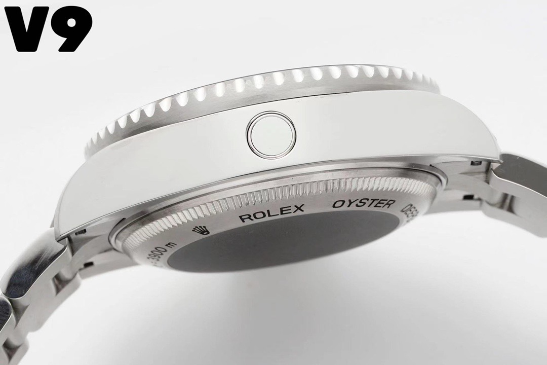 Sea-Dweller 126600 Stainless Steel with Black Dial (44mm)