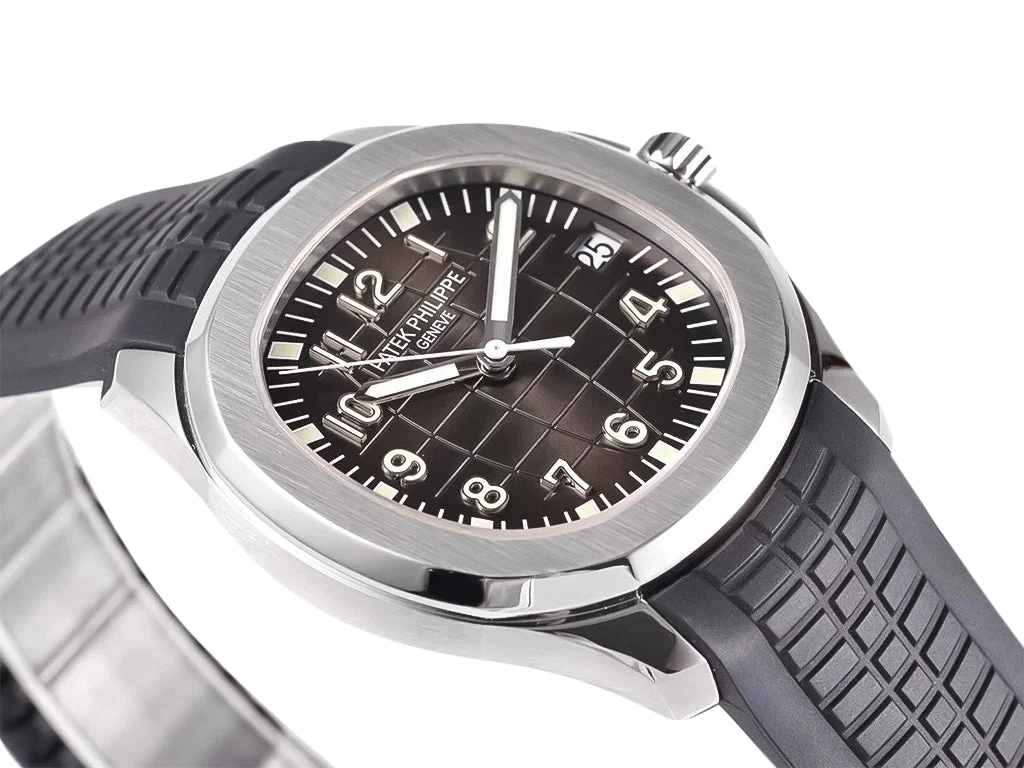 Aquanaut Stainless Steel with Black Dial (38mm)