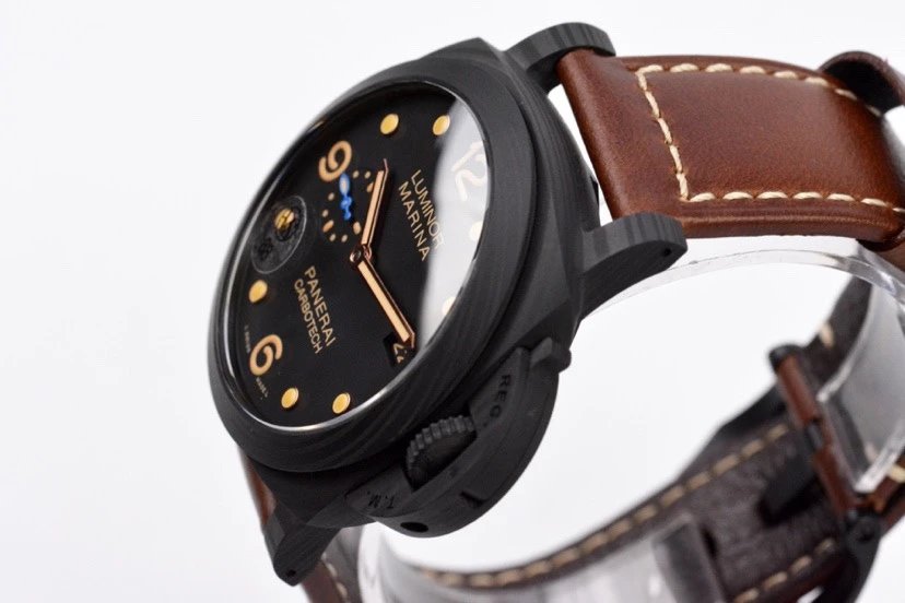 Luminor 1950 44 3 Days Automatic 'Carbotech' Titanium and Carbon Case with black dial and Brown strap (44mm)