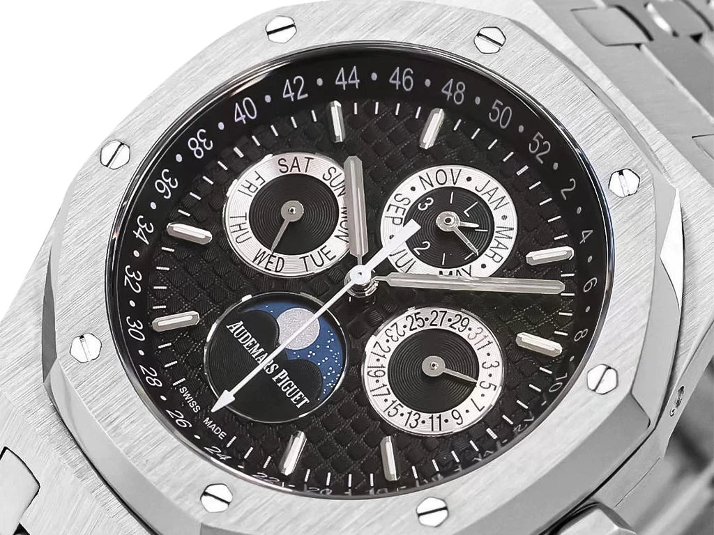 Royal Oak 'Perpetual Calendar' Stainless Steel with Black Dial (41mm)