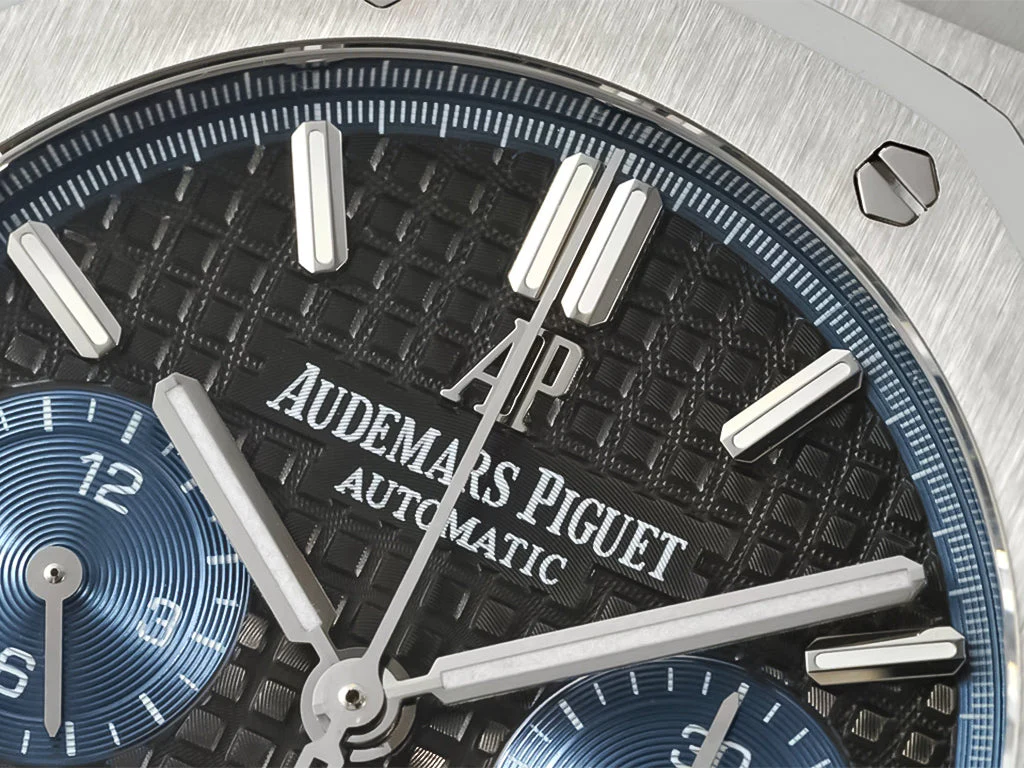 Royal Oak Chronograph Stainless Steel with Titanium Dial (41mm)