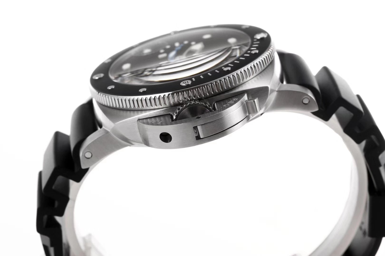 Luminor Submersible 42 3 Days Automatic Acciaio Stainless Steel Case with Black Ceramic bezel and black strap (42mm)