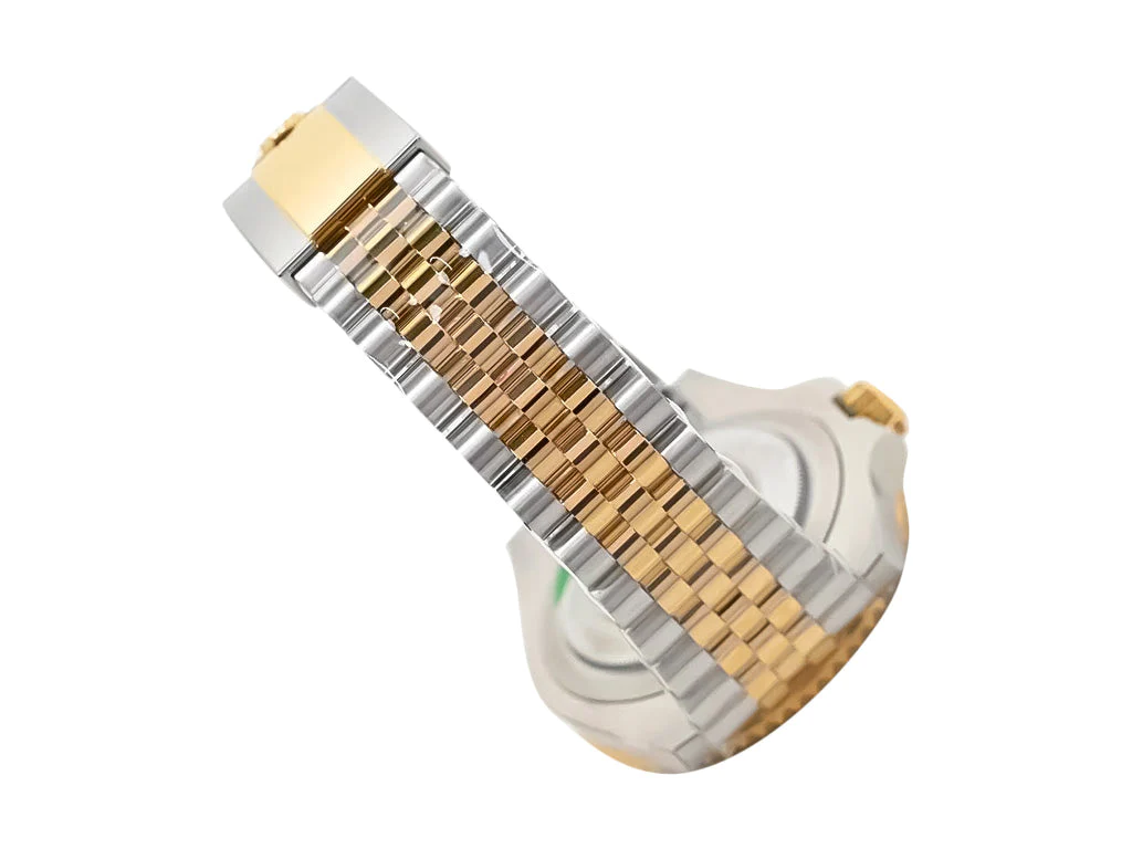 GMT-Master II Two-Tone with Black Dial on Jubilee (40mm)