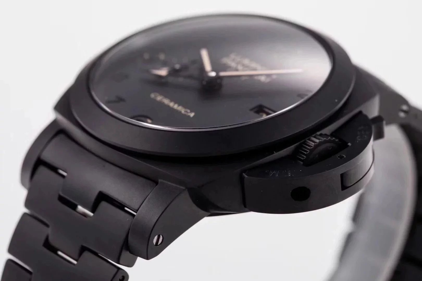 Luminor 1950 3 Days GMT Automatic Titanium and Ceramic Case with Black Dial (44mm)