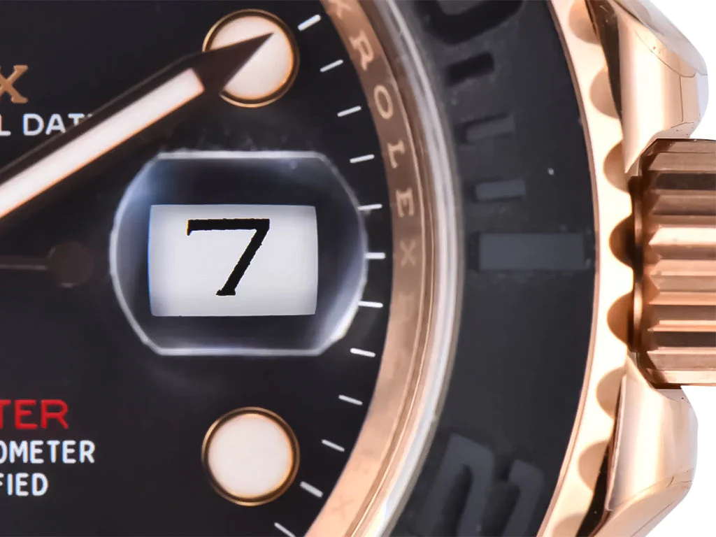 Yacht-Master Rose Gold on Oysterflex with Black Dial (40mm)