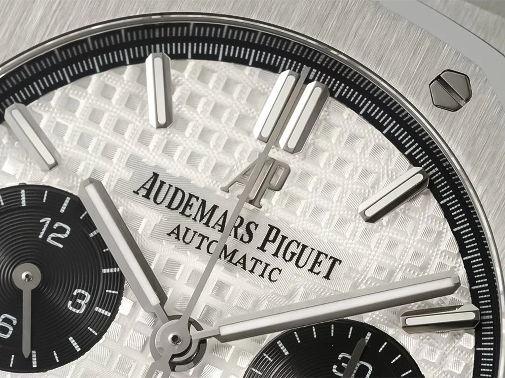 Royal Oak Chronograph Stainless Steel with Silver Dial (41mm)