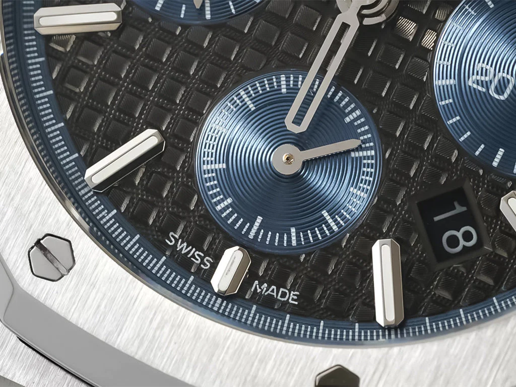 Royal Oak Chronograph Stainless Steel with Titanium Dial (41mm)