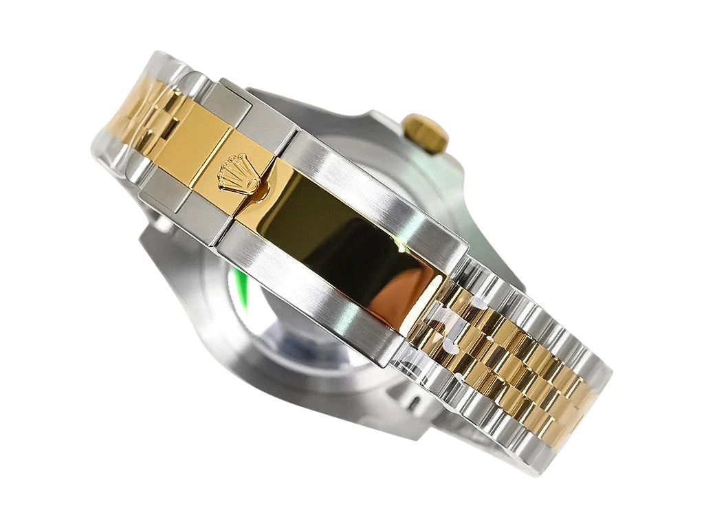 GMT-Master II Two-Tone with Black Dial on Jubilee (40mm)