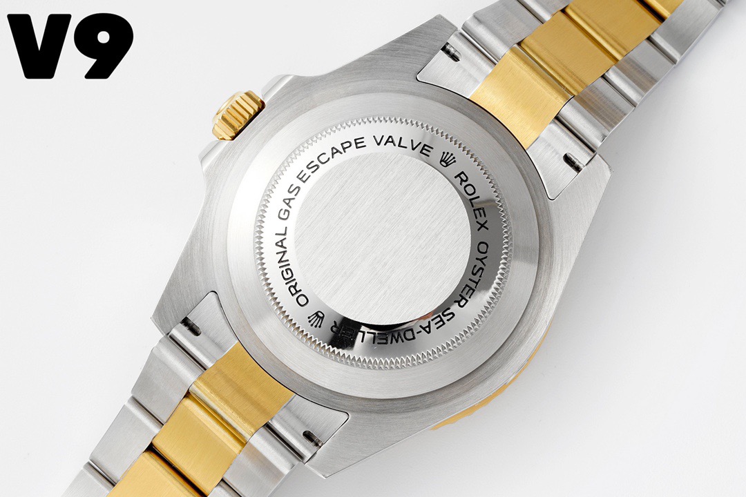 Sea-Dweller 126600 Yellow Gold and Stainless Steel with Black Dial （43mm）