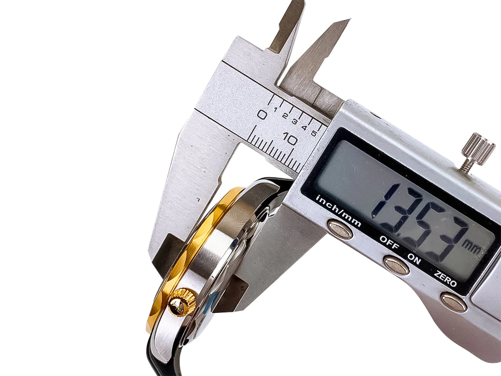 Seamaster Diver 300 Stainless Steel with Black Dial and Gold Bezel on Rubber Strap (42mm)