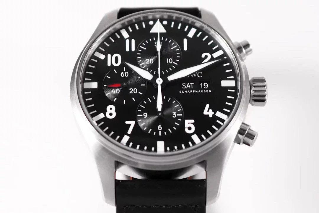 IWC Pilot's Watch  Stainless Steel with Black Dial(43mm)