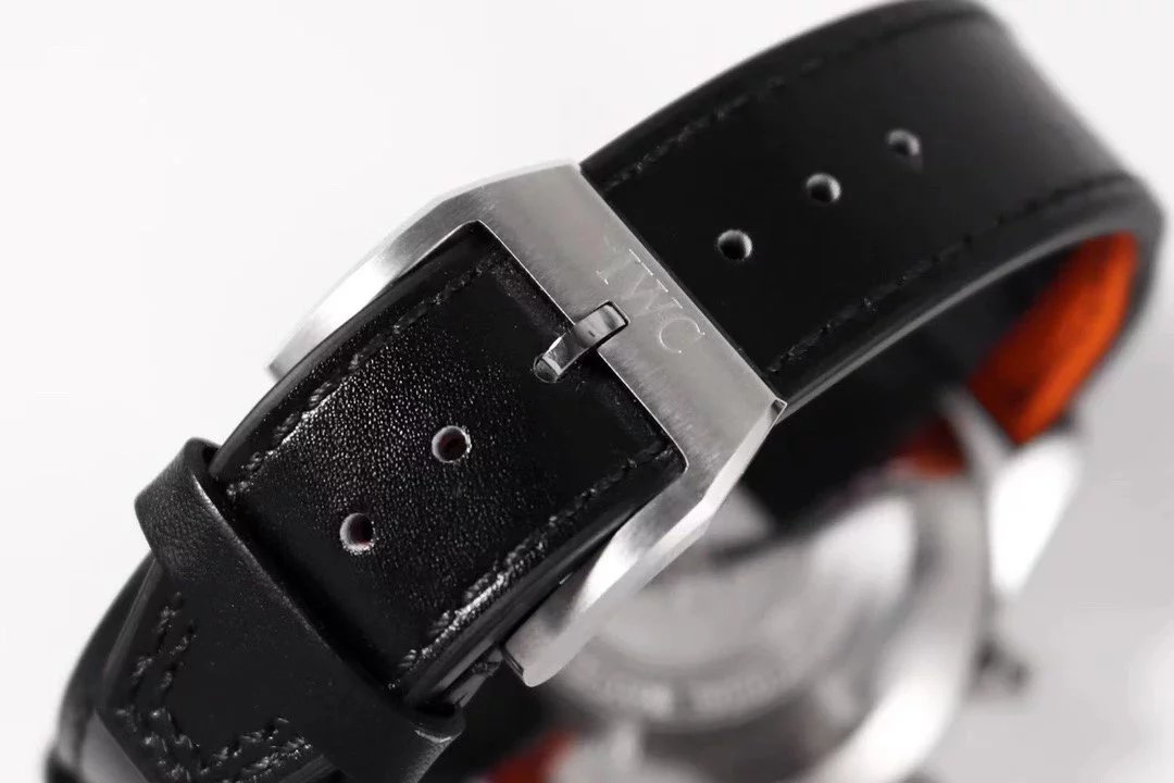 IWC Pilot's Watch  Stainless Steel with Black Dial(43mm)