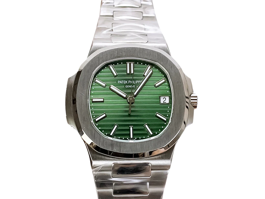 Nautilus Stainless Steel with Green Dial (40mm)