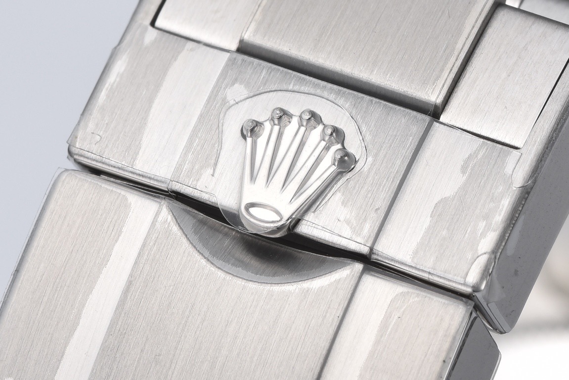 Air King 126900 Stainless Steel with Diamond Black Dial（40mm）