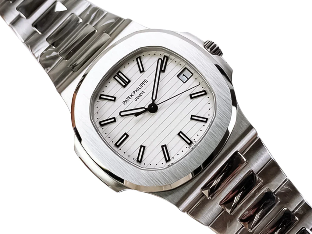 Nautilus Stainless Steel with White Dial (40mm)