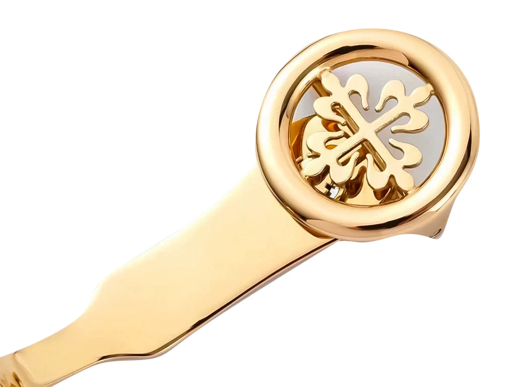 Calatrava Yellow Gold with Silver Guilloche Dial (38mm)