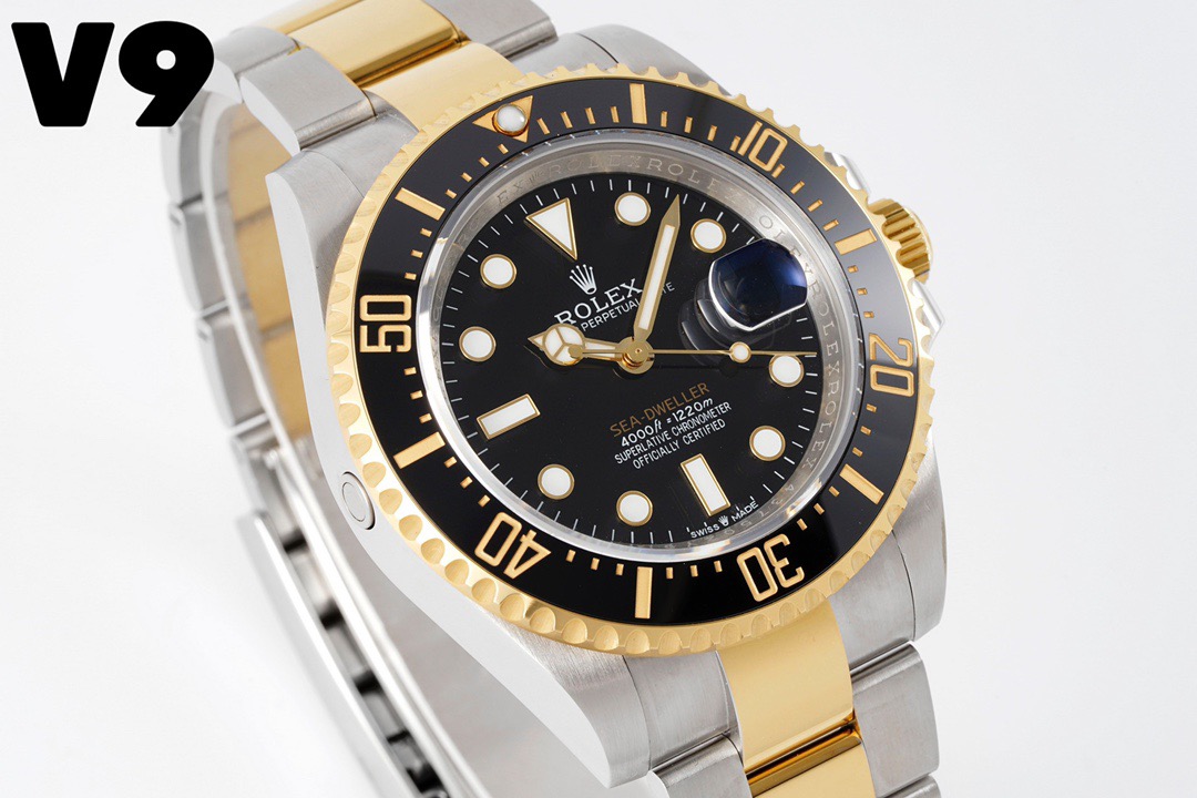 Sea-Dweller 126600 Yellow Gold and Stainless Steel with Black Dial （43mm）