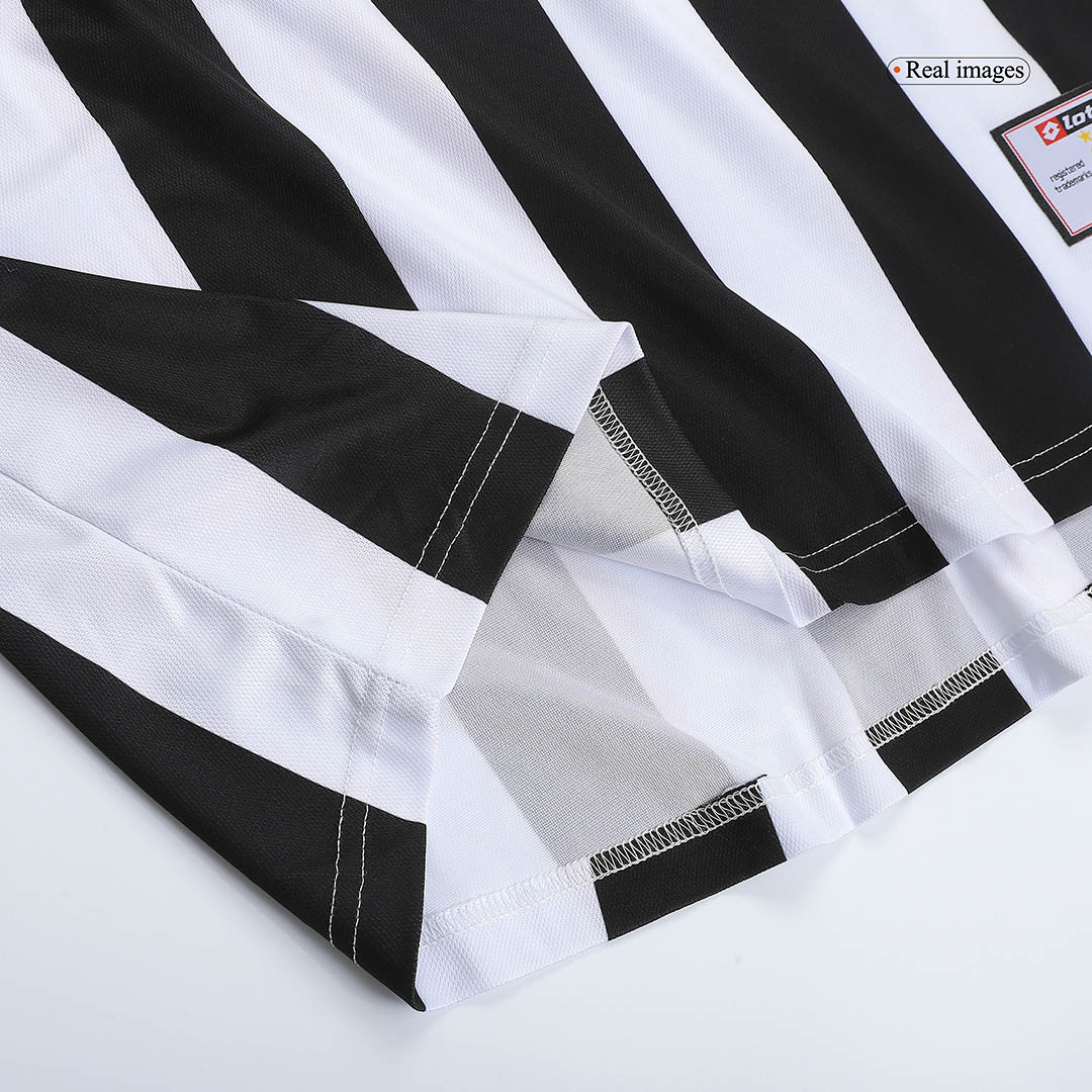 Juventus Retro Jersey Home 2001/02