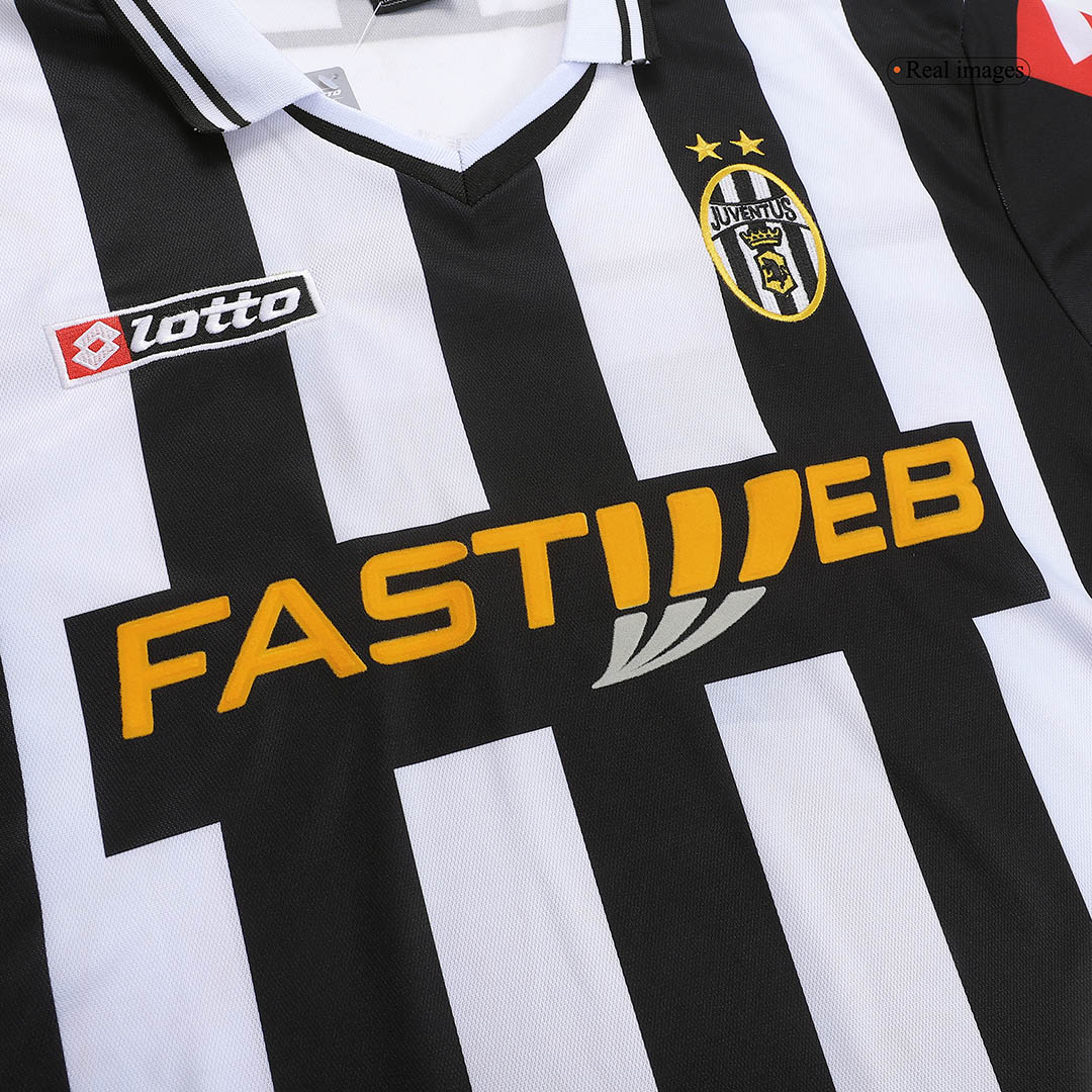 Juventus Retro Jersey Home 2001/02