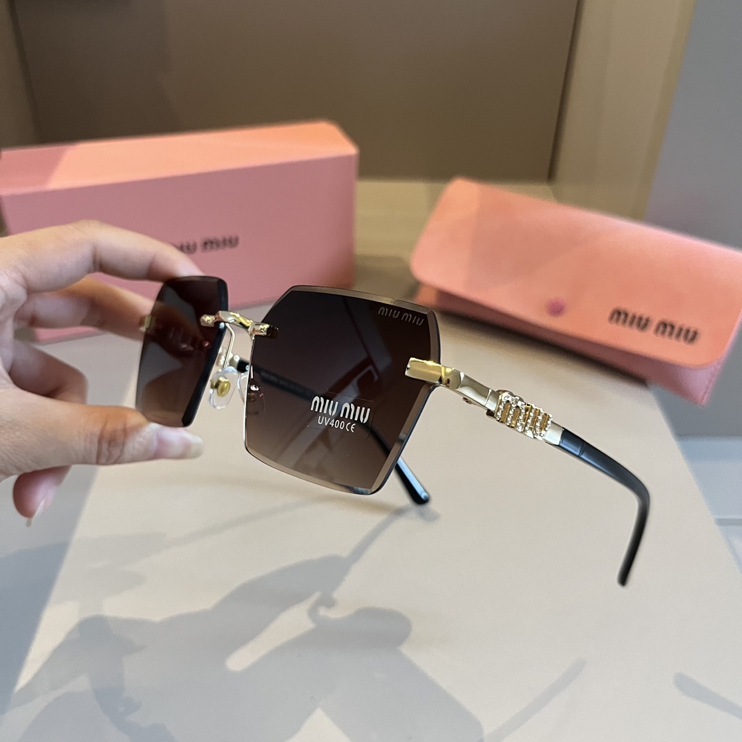 MiuMiu-2024 New Large Frame Sunglasses