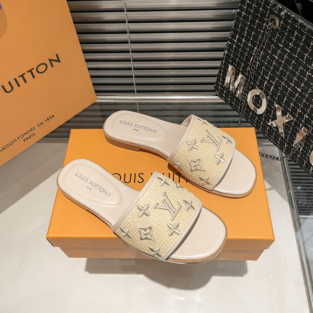 LV-New flat slippers