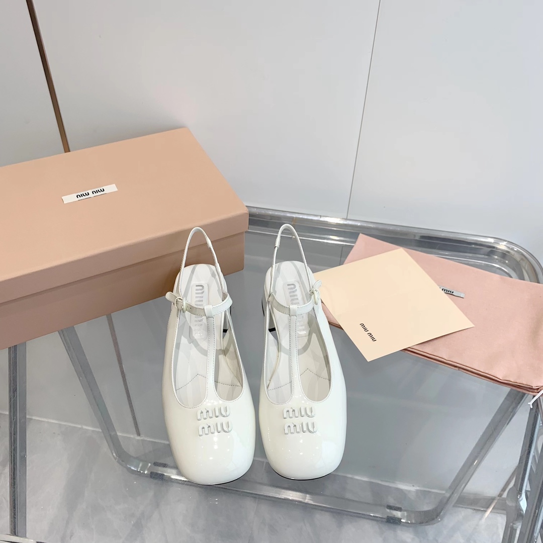 MiuMiu-Spring/Summer Square Head Thick Heel Shoes