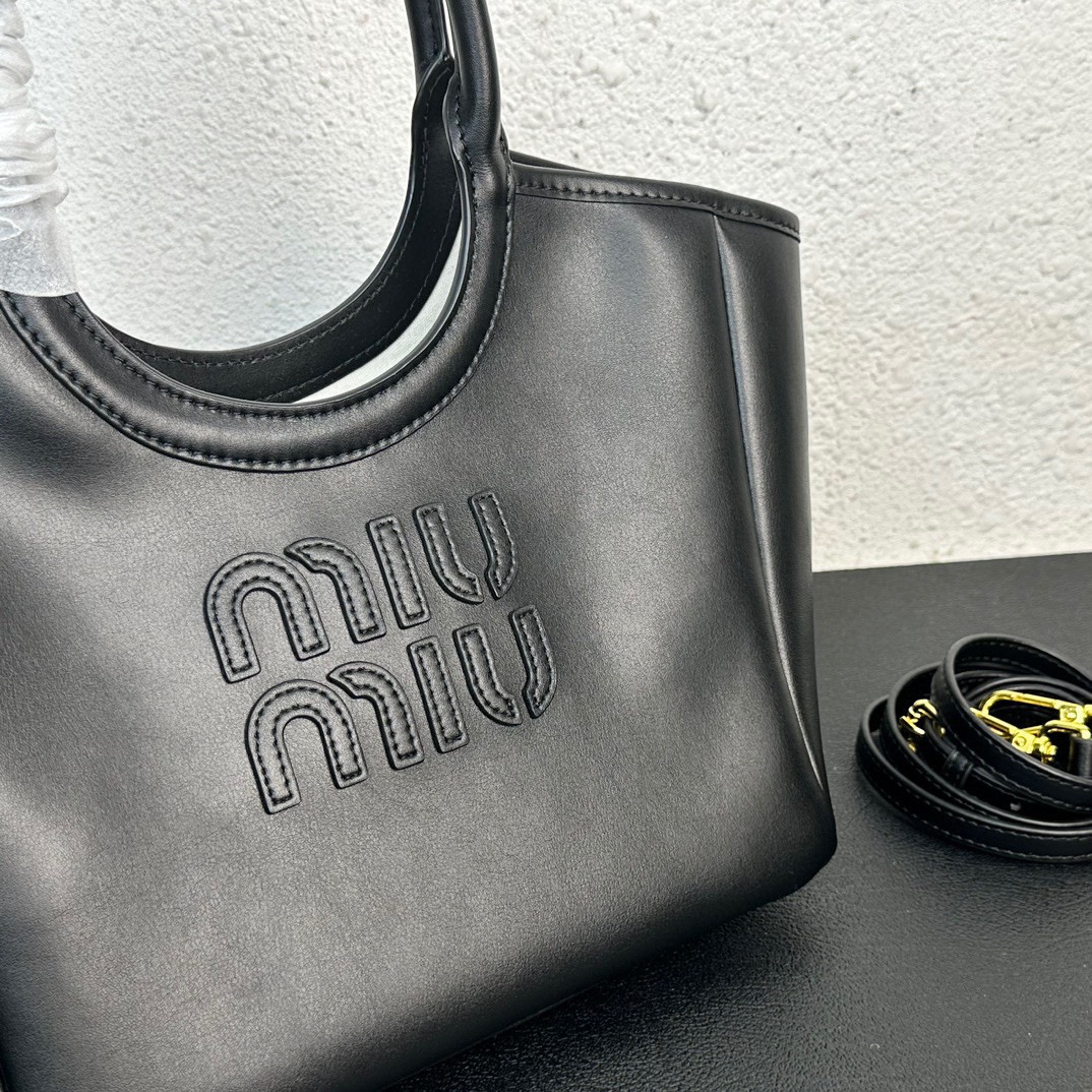 MiuMiu- autumn and winter hobo tote armpit bag