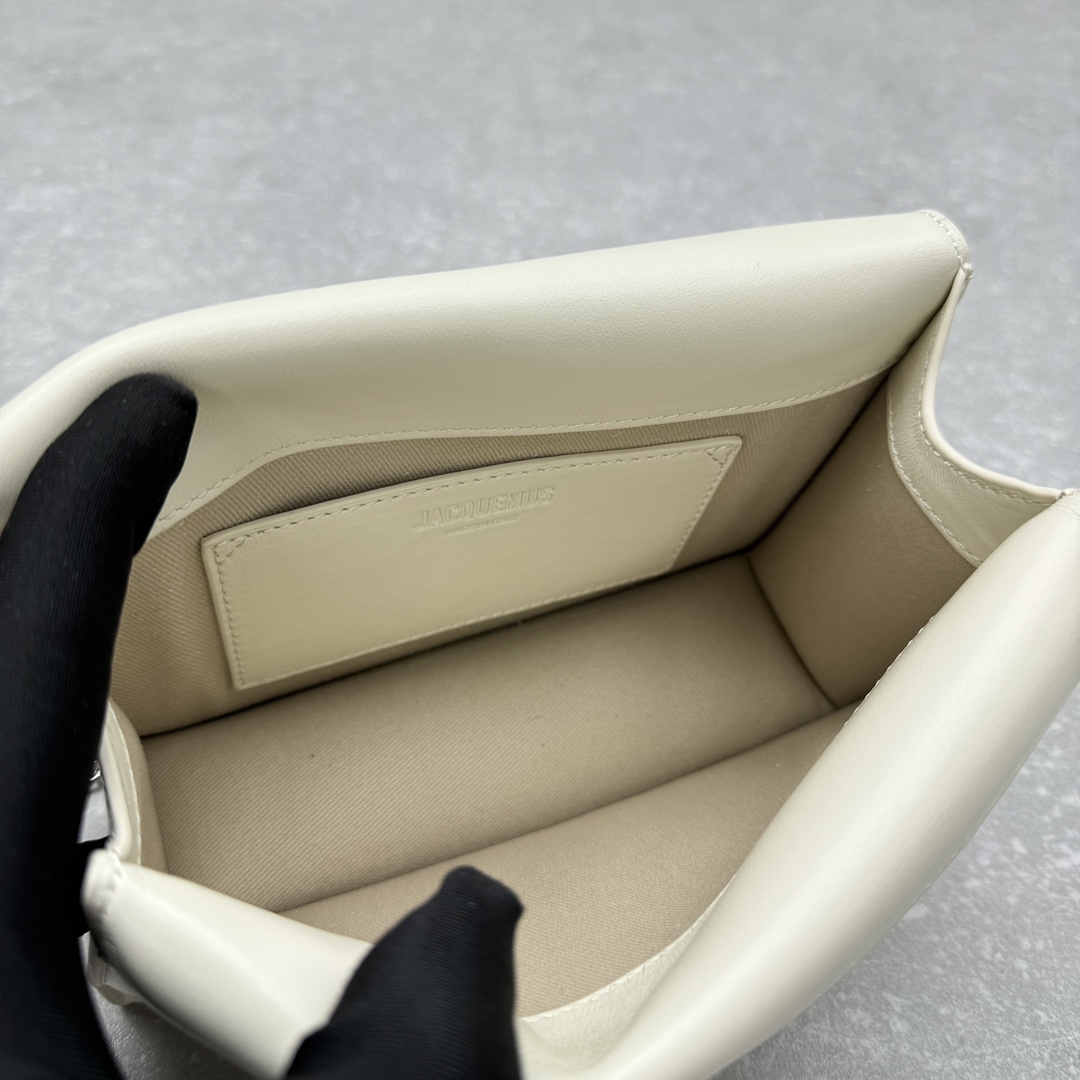 Jacquemus-Sheepskin white Chain handbag