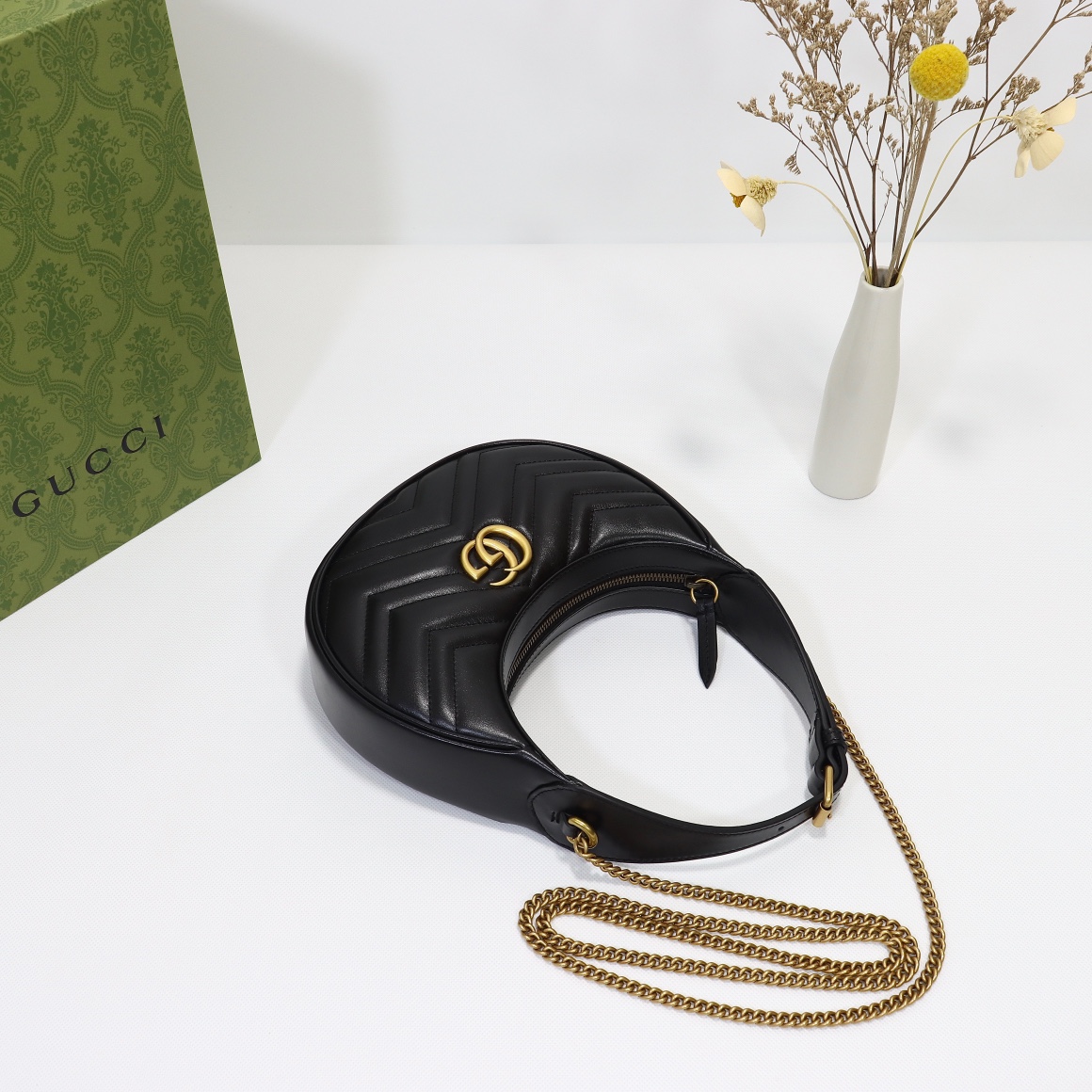 Gucci-Marmont Series Black Crescent Underarm Bag