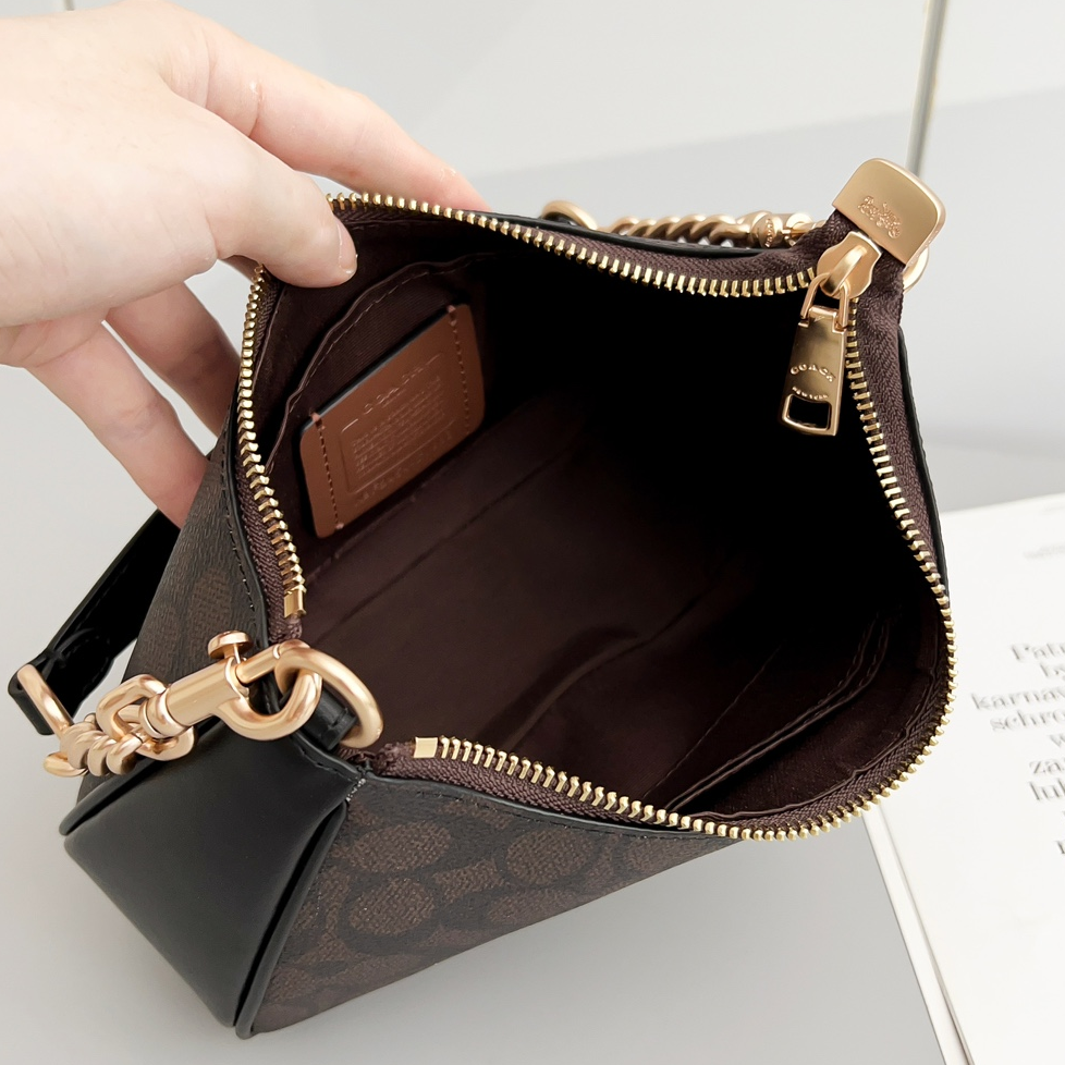 COACH - Teri 25 Leather Underarm Bag Handbag Shoulder Crossbody Bag